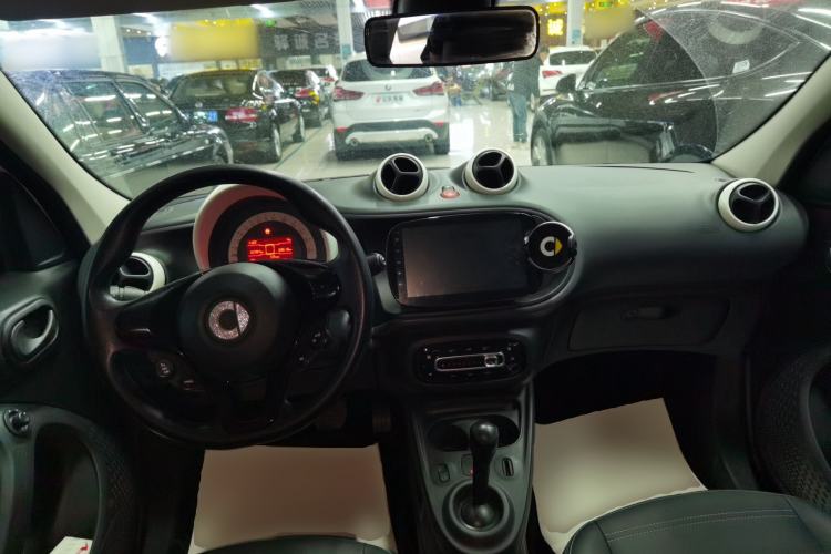 Used smart forfour 2016 1.0L 52 kW Dynamic Edition