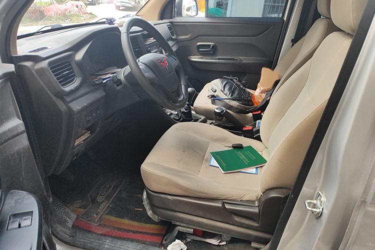 Used Wuling Hongguang V 2022 1.5L Jingqu Version Hydraulic Power Steering LAR