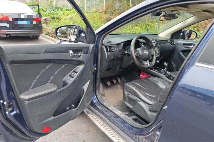 Used Dongfeng Fengon 580 2016 1.5T Manual Luxury Edition