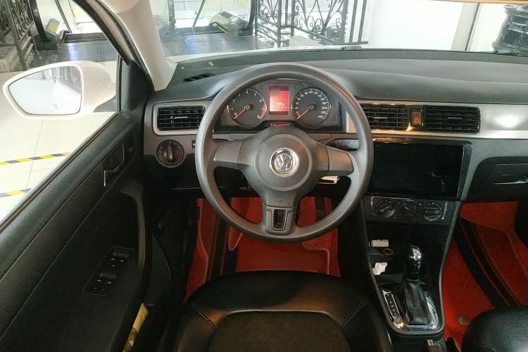 Used Volkswagen Santana 2015 1.6L Automatic Comfort Edition Steering Wheel