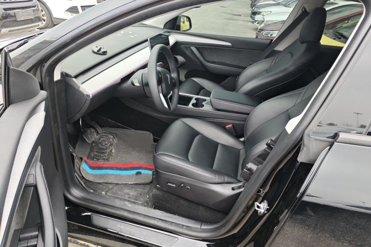 Used Tesla Model Y 2023 Rear-Wheel-Drive Version