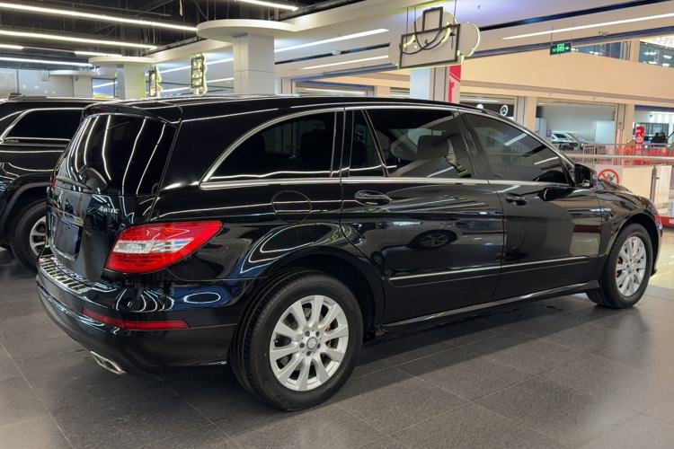 Used Mercedes-Benz R-Class 2017 R 320 4MATIC Business Edition Prestige Model