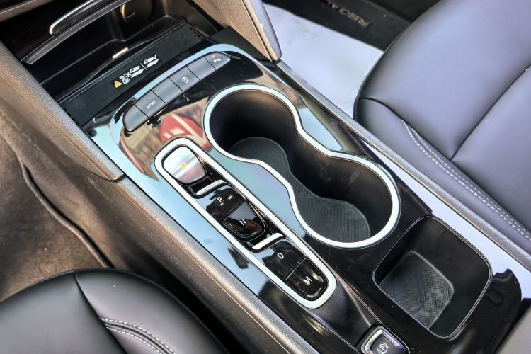 Used Buick Regal 2024 25T Deluxe Edition Gear Lever