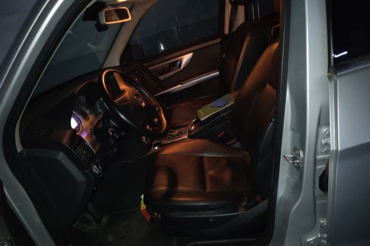 Used Mercedes-Benz GLK-Class 2010 GLK 300 4MATIC Fashion Model