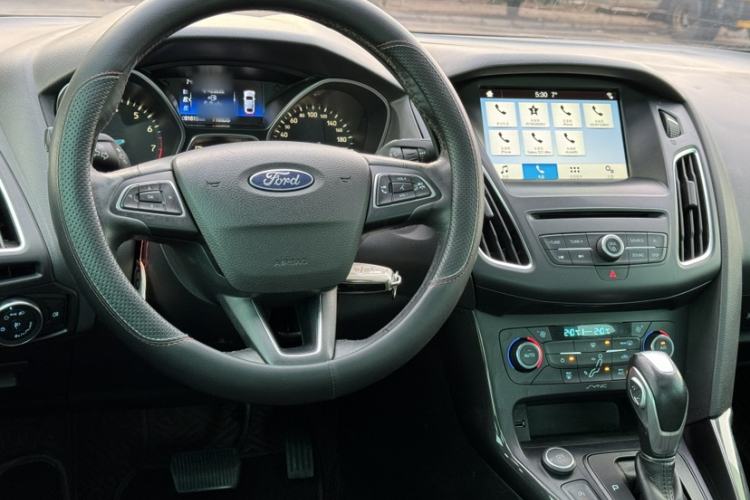 Used Ford Focus 2017 Sedan EcoBoost 180 Automatic Elite Model