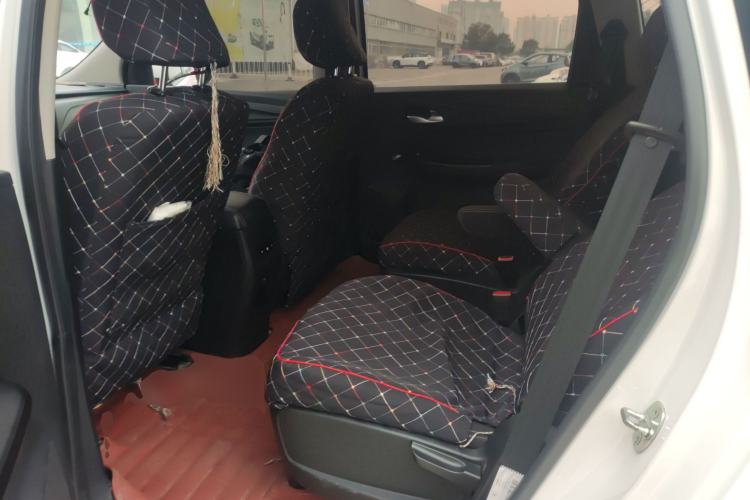 Used Baojun 730 2021 1.5L Manual Fashion Version 7 Seats