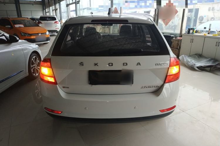 Used Skoda Rapid Spaceback 2016 Revised Version 1.4L Manual Front-Drive Edition