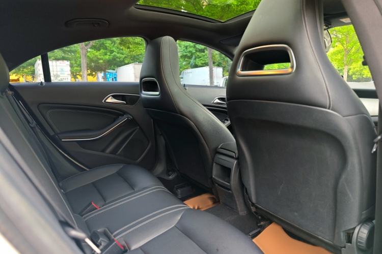 Used Mercedes-Benz CLA 2017 Refreshed CLA 200 Sport Edition Interior 2