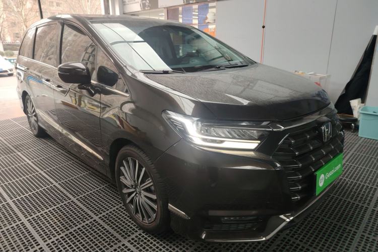 Used Honda Elysion 2022 2.0L eHEV Luxury First Edition