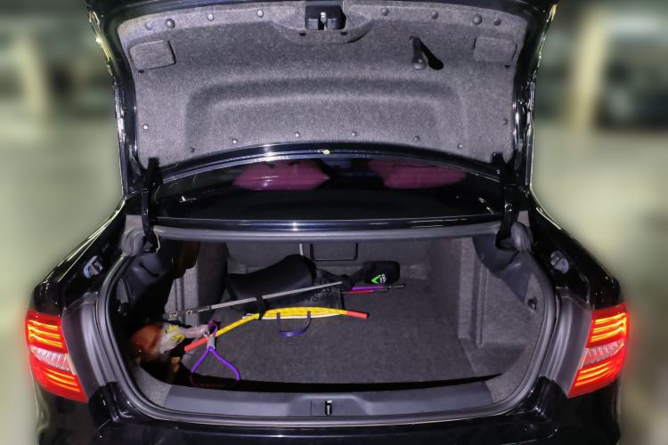 Used Skoda Superb 2013 1.8TSI Automatic MingShi Edition Trunk