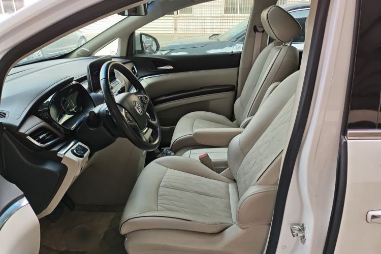 Used Buick GL8 2021 Land Cruiser Executive 652T Premium Model