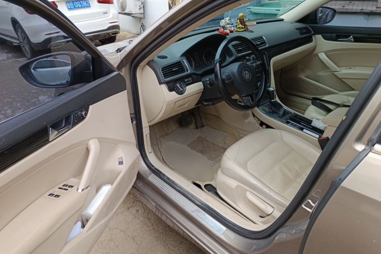 Used Volkswagen Passat 2014 1.8TSI DSG Prestige Edition Driver Seat