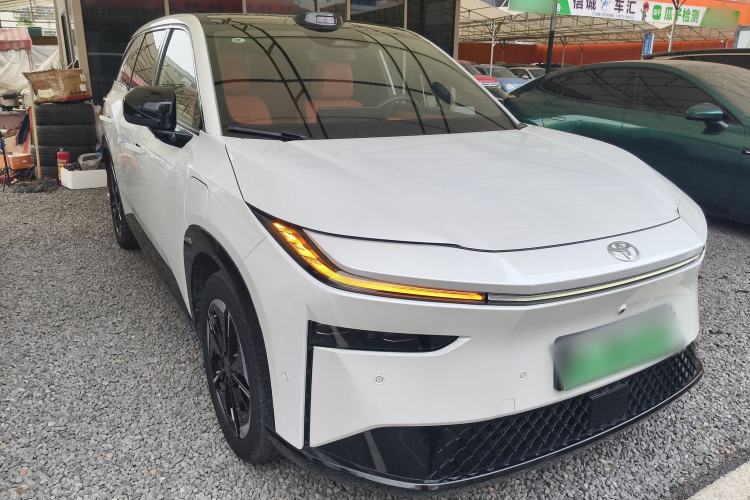 Used Toyota BZ 3X 2025 520 Pro+ LiDAR Edition Front Right 45 Deg