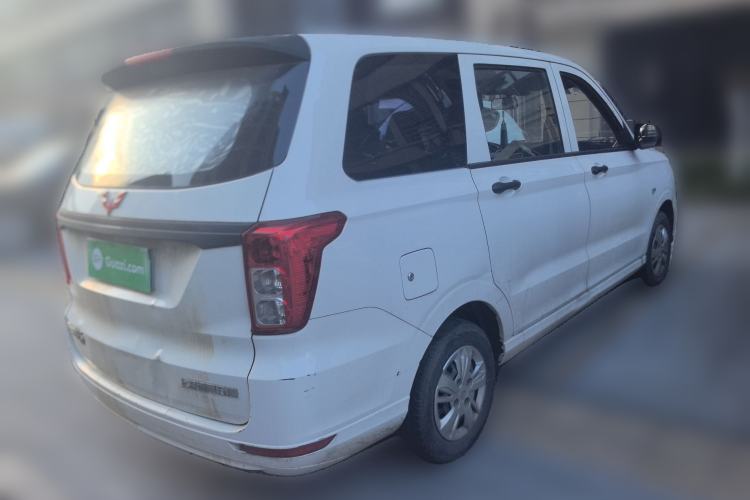 Used Wuling Hongguang 2019 1.5L S Basic Version China VI Standard LAR
