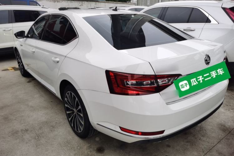 Used Skoda Superb 2016 TSI330 DSG Smart Drive Edition
