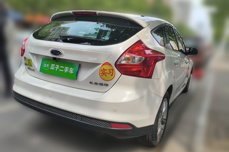 Used Ford Focus 2012 Hatchback 1.6L Automatic Fashion Edition
