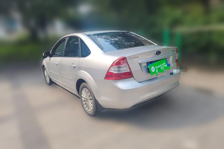 Used Ford Focus 2013 Sedan Classic 1.8L Automatic Fashion Edition

