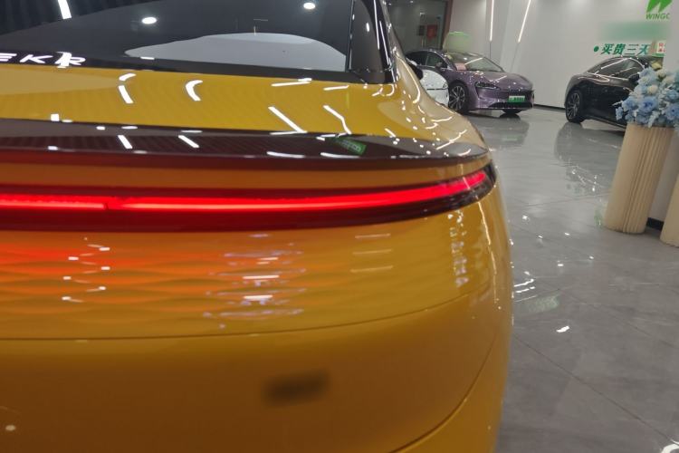 Used Zeekr 007 2024 Four-Wheel-Drive Performance Version 100 kWh
