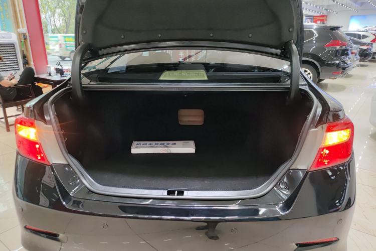 Used Toyota Camry 2013 2.0G Comfort Edition
