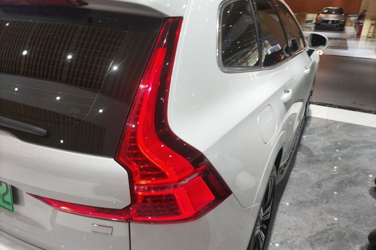 Used Volvo XC60 New Energy 2023 T8 Plug-in Hybrid Long-Range All-Wheel Drive Smart Luxury Edition