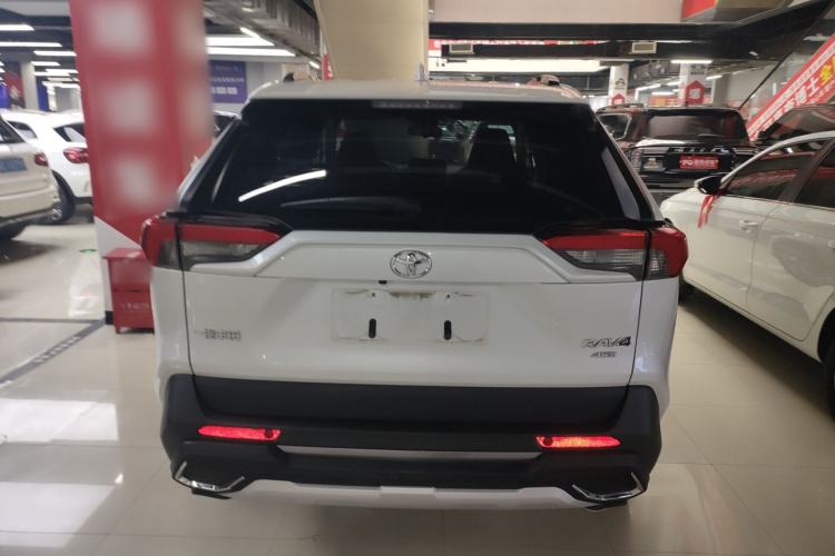 Used Toyota RAV4 2021 2.0L CVT 4x4 Style PLUS Edition Rear