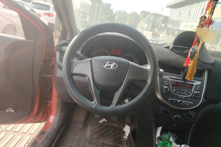 Used Hyundai Verna Ray 2014 1.4L Manual GLX

