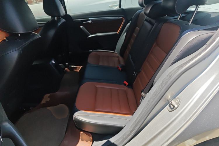 Used Volkswagen Lavida 2014 1.4TSI DSG Sport Edition
