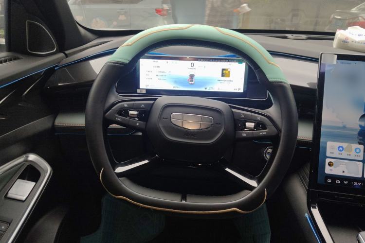 Used Geely Auto Emgrand X7 Sport 2024 1.5TD Smart Connect+
