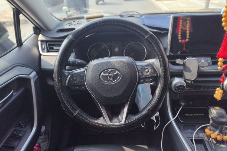 Used Toyota Wildlander 2021 2.0L CVT Two-Wheel Drive Luxury Edition Steering Wheel
