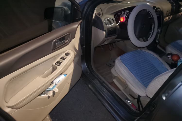 Used Ford Focus 2009 Sedan 1.8L Manual Comfort Model