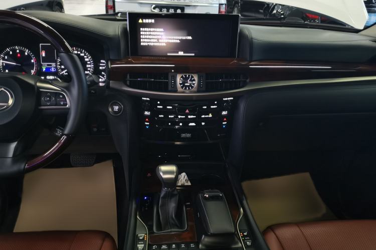 Used Lexus LX 2019 570 Dynamic Luxury Edition
