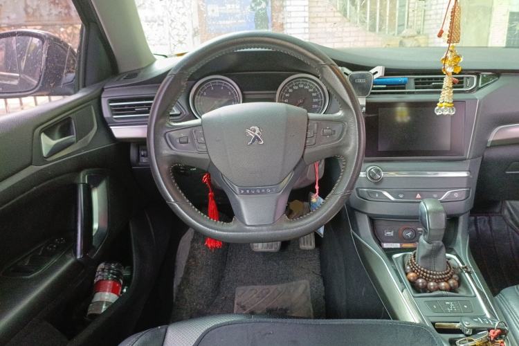 Used Peugeot 408 2015 1.2T Automatic Luxury Edition Steering Wheel