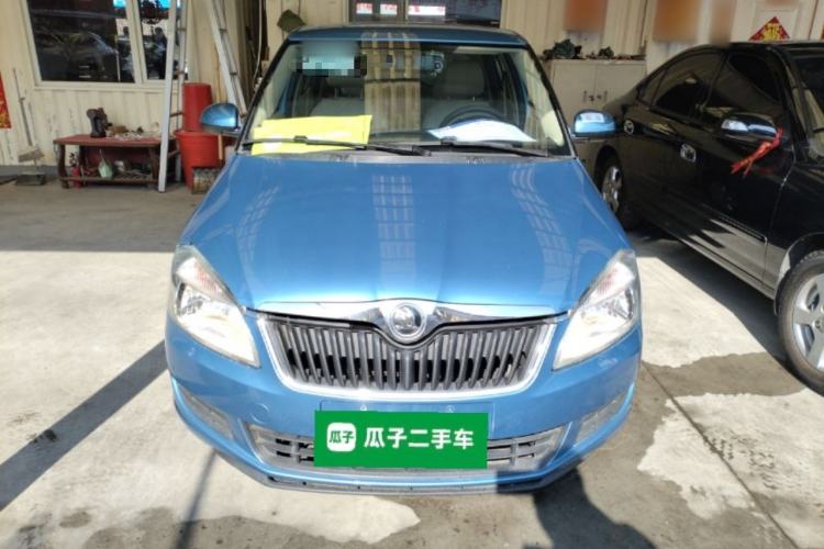 Used Skoda Fabia 2014 1.4L Automatic Crystal Edition