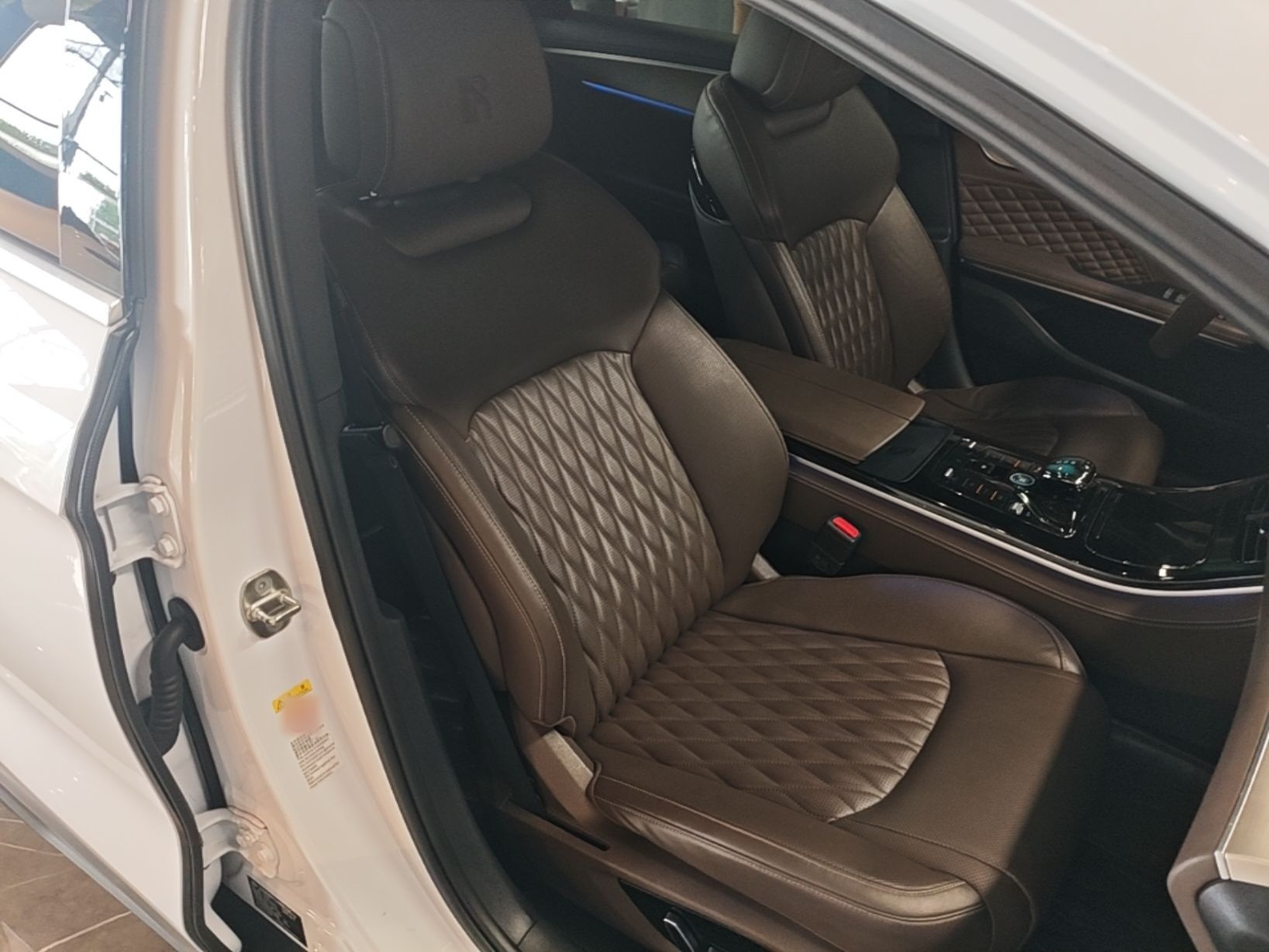BYD Han 2023 EV Champion Edition 605KM Front-Drive Premium Model — снимка 19
