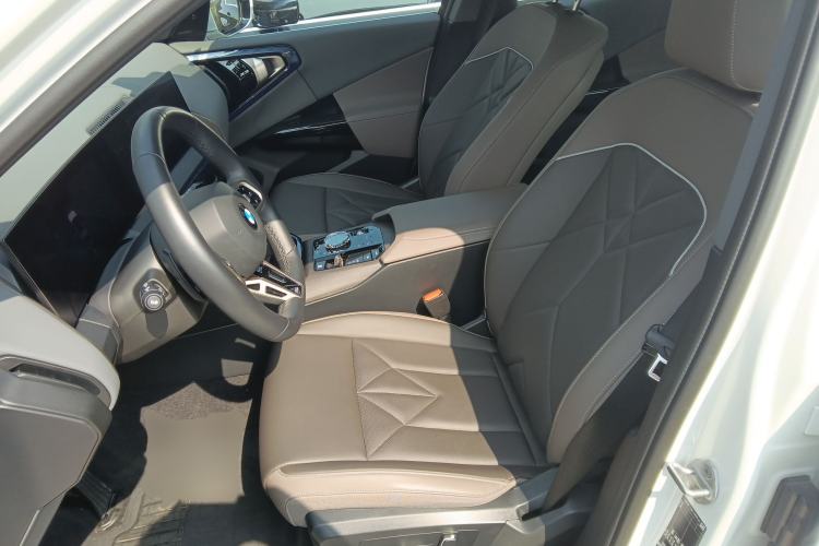 Used BMW X3 2025 xDrive30L Luxury Edition M Sport Package Left Front Seat