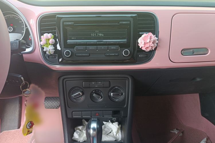 Used Volkswagen Beetle 2014 1.2TSI Fashion Edition Audio And AC Panel