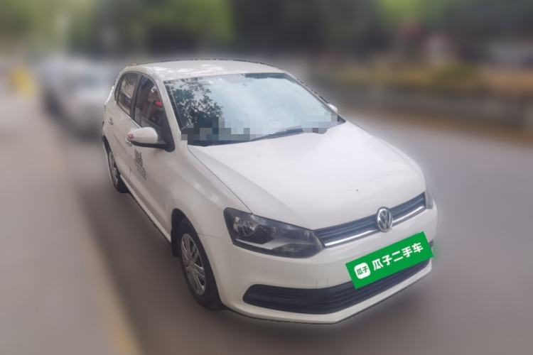 Used Volkswagen Polo 2016 1.4L Automatic Trendy Model Front Right 45 Deg