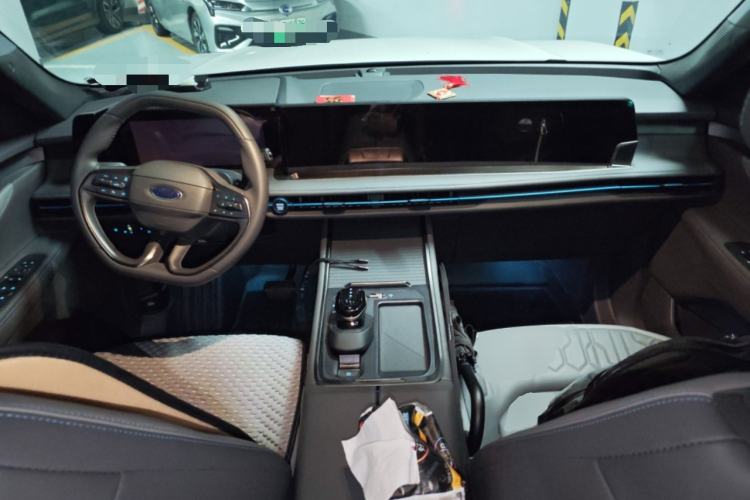 Used Ford Edge 2023 Ford Explorer L 2.0T EcoBoost E-Hybrid Two-Wheel Drive 7-Seater Luxury Model
