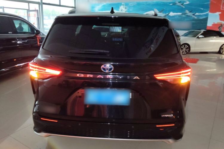 Used Toyota Granvia 2023 2.5L Hybrid Flagship VIP Edition Rear