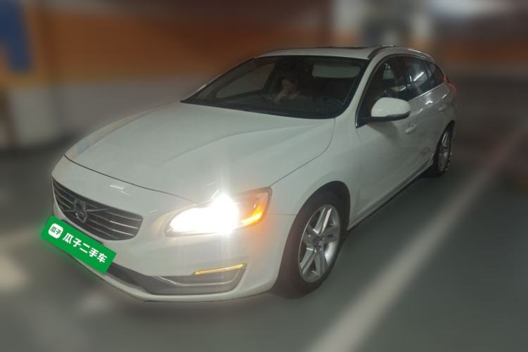 Used Volvo V60 2014 T5 Zhiya Edition