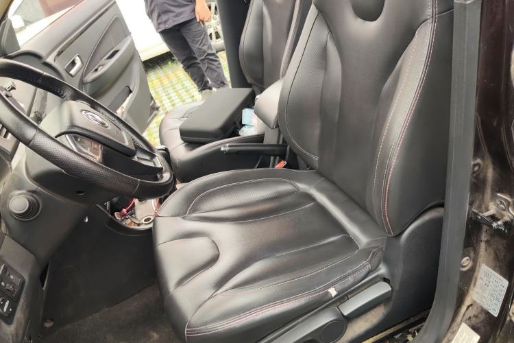 Used Dongfeng Fengon 370 2016 1.5L Manual Luxury Version SFG15-02 7 Seats Left Front Seat