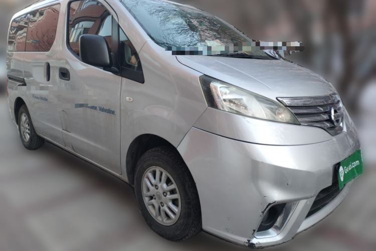 Used Nissan NV200 2016 Revised Version 1.6L CVT Deluxe Edition Front Right 45 Deg