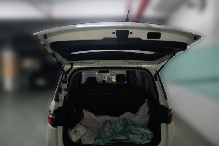 Used CHANGAN KAICHENG Oushang A600 2016 1.5L Manual Luxury 7-Seater Trunk