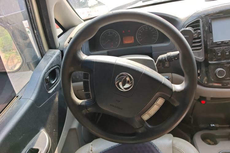 Used FORTHING Lingzhi 2016 M3 1.6L 7-Seater Luxury Model China V Standard