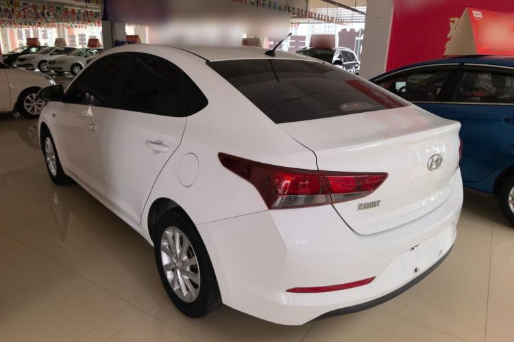 Used Hyundai Verna (new generation) 2016 1.4L Automatic Cool Edition GLS Exterior 2