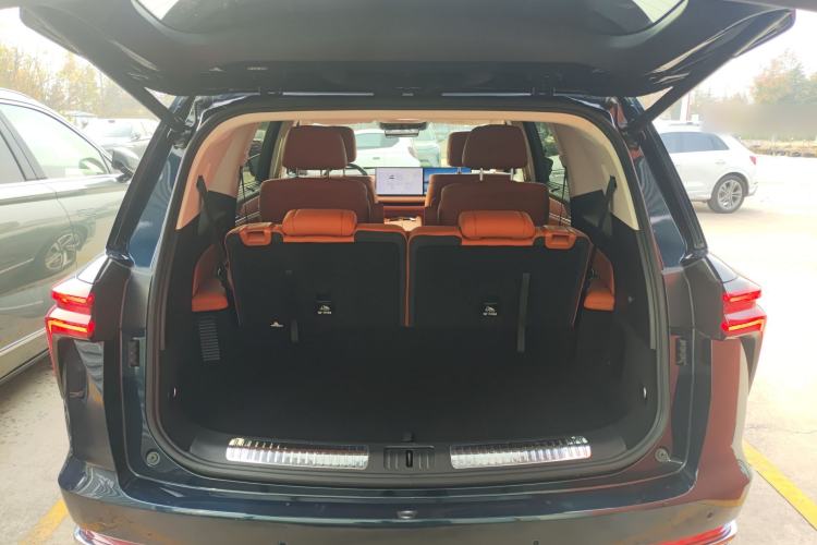 Used Wey Lanshan 2025 Four-Wheel Drive Max