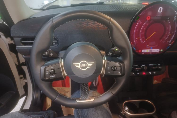 Used MINI MINI 2025 1.5T COOPER Classic Edition