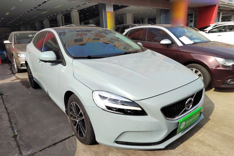 Used Volvo V40 2017 T3 Zhiyi Edition