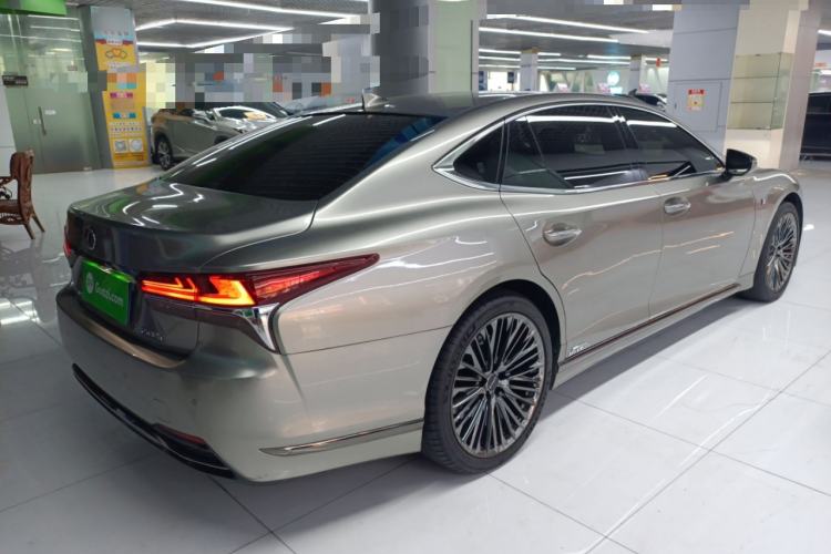 Used Lexus LS 2018 500h F SPORT China VI