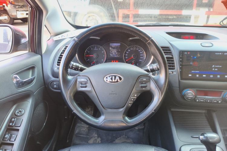 Used Kia K3 2013 1.6L Automatic DLX Steering Wheel